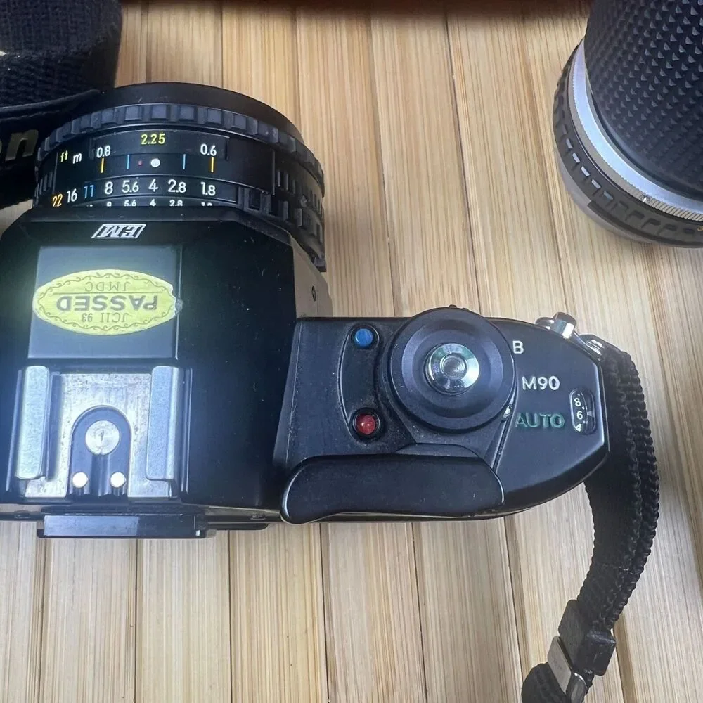 VTG Nikon EM 35mm SLR Camera 50mm f1.8 & 75-150mm f/3.5 Lens, Case, Strap, Flash